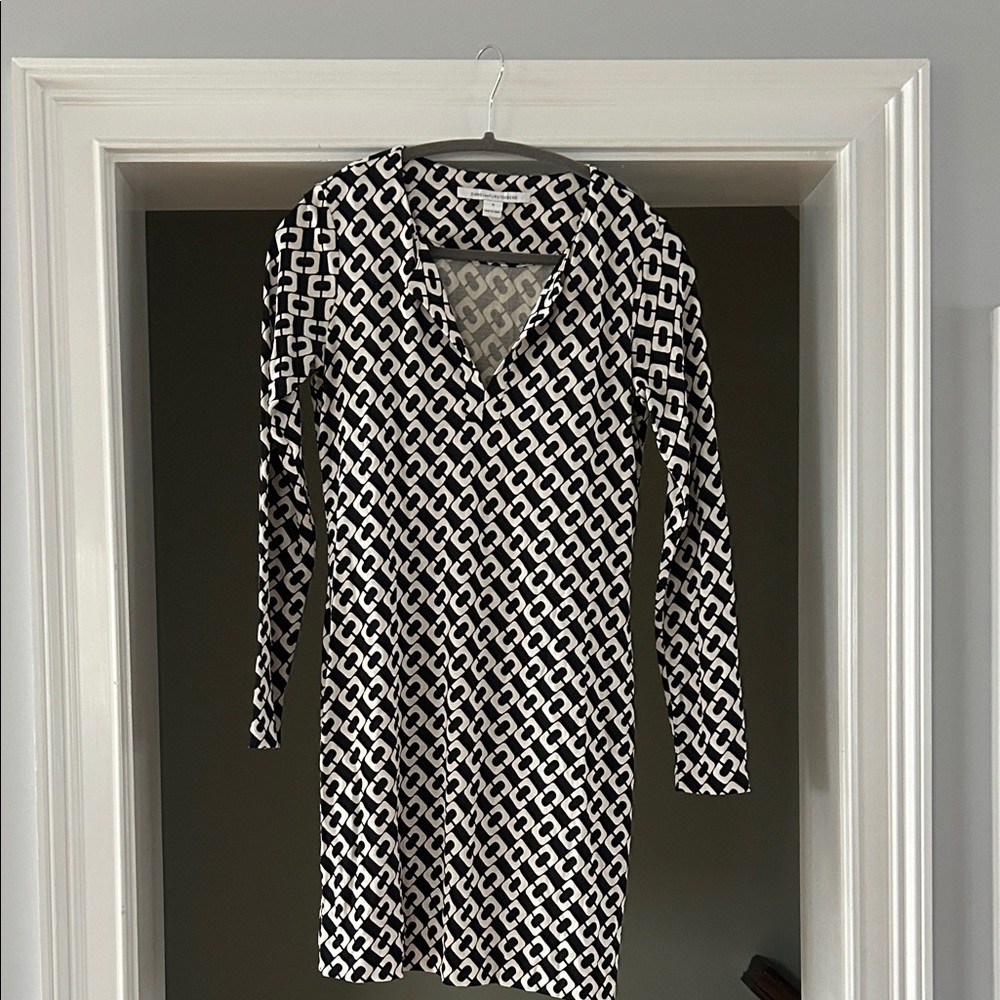 Diane Von Furstenberg Black and White Patterned Dress